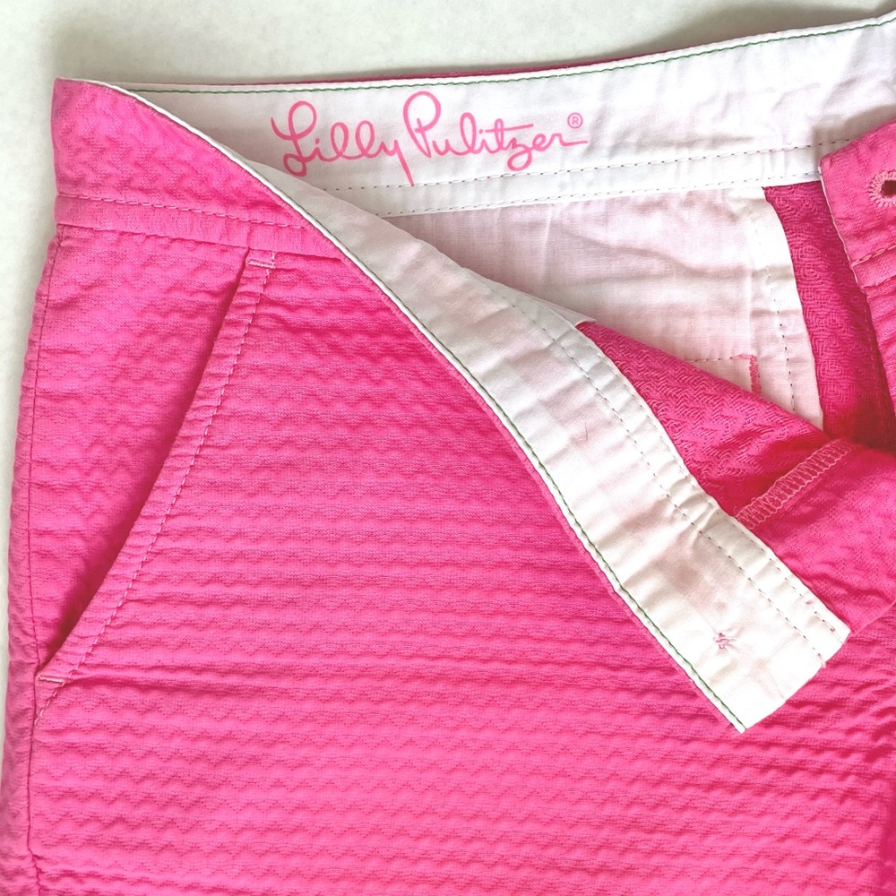 💕 Lilly Pulitzer 5” Jacquard Buttercup Scallop Hem Shorts in Aura Pink 💕 - Picture 11 of 15